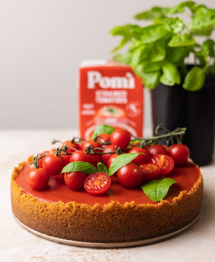 Tarta de queso vegana con tomate