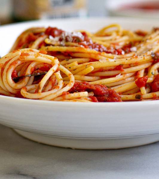 5-Ingredient Tomato Pasta Sauce