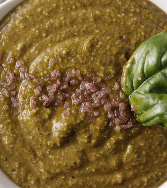 Pistachio and tomato pesto