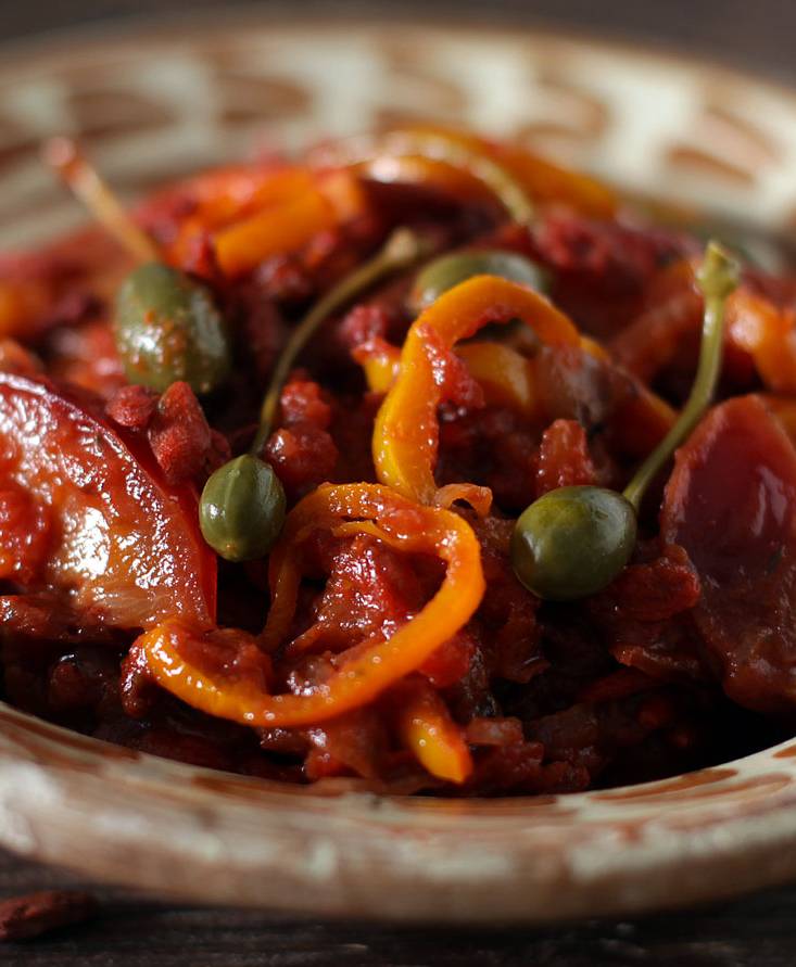 Tomato, plum and peppers Chutney