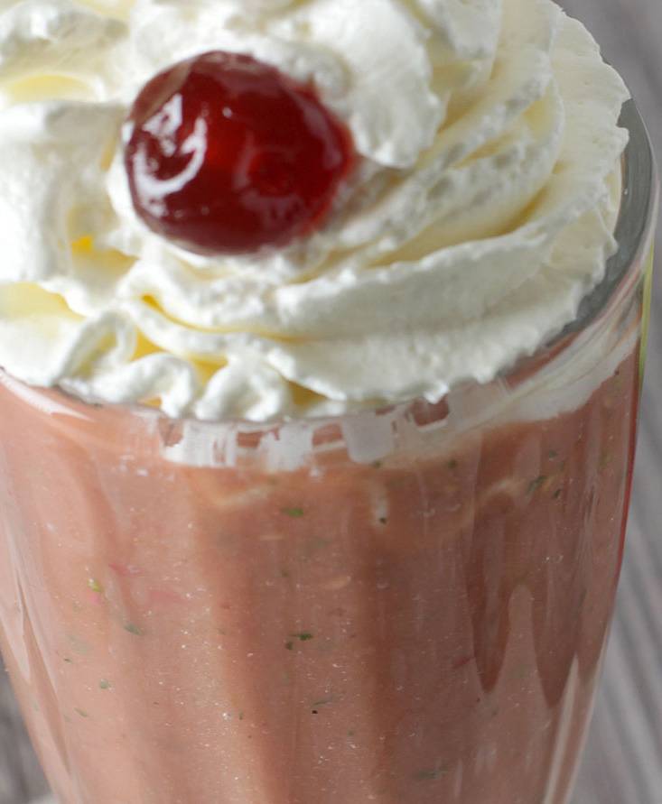 Tomato, banana, apple and lemon smoothie