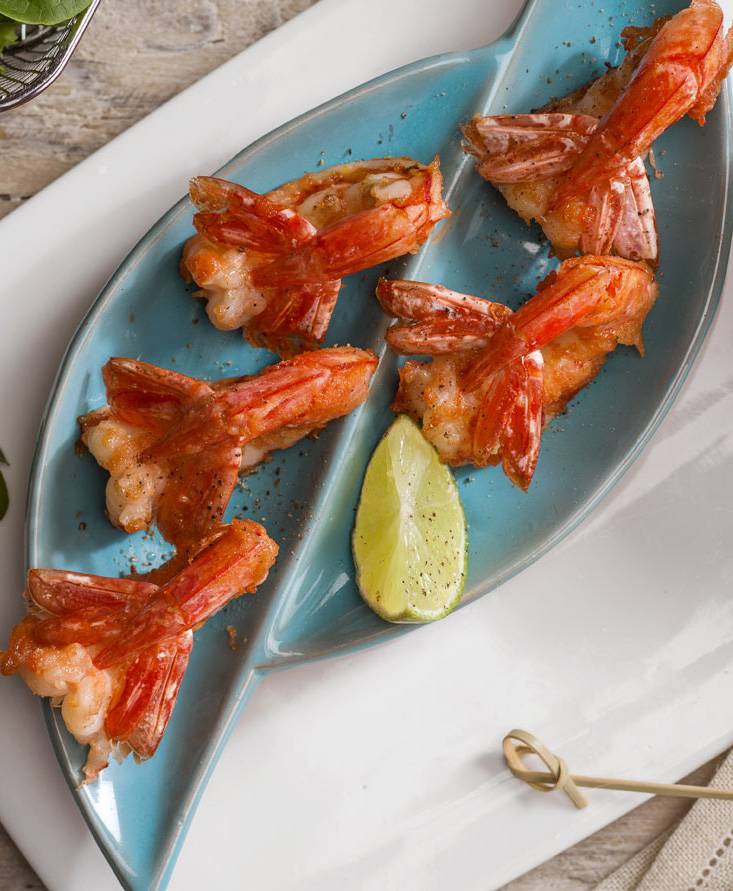 PRAWNS IN TOMATO BATTER WITH SPICY KETCHUP AND L+ TOMATO SAUCE