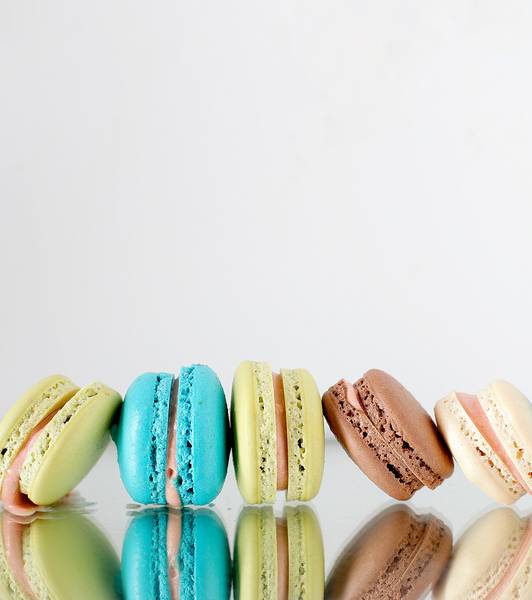 Macarons with Tomato mousse