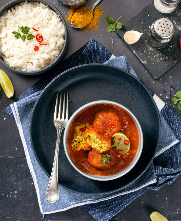 Albóndigas de pan y calabacín al curry