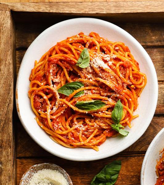 Simple Roasted Tomato Sauce Pasta