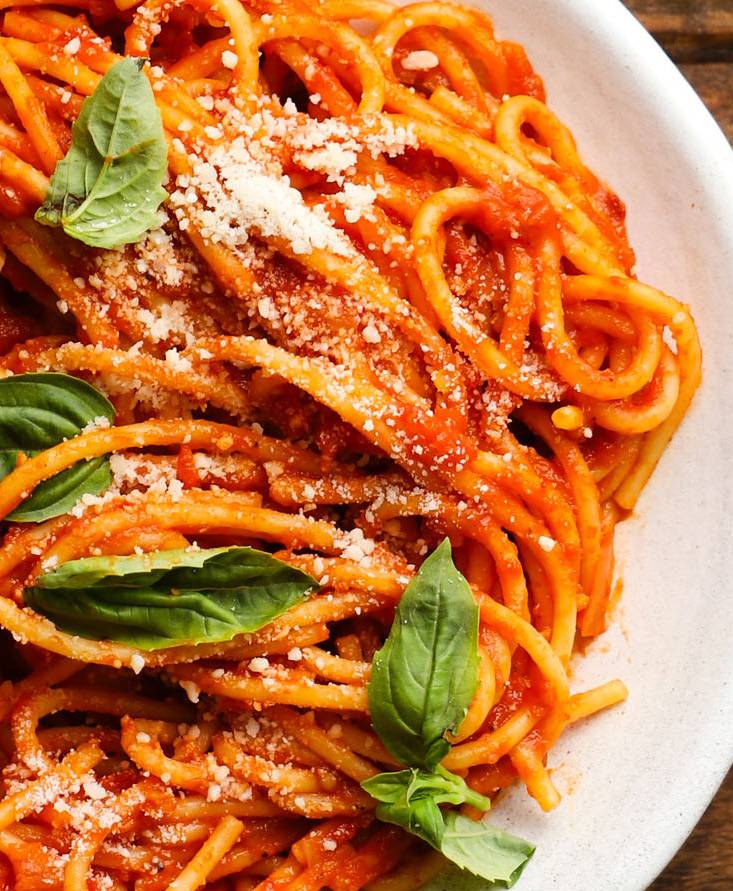 Simple Roasted Tomato Sauce Pasta