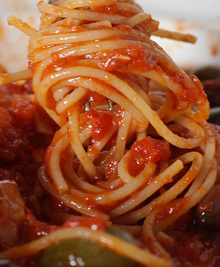 Spaghetti puttanesca